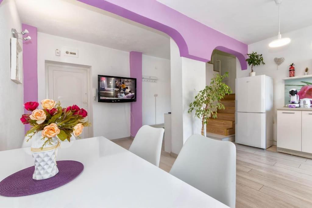 Sunny 2-Bedroom Maisonette Varna & Parking Ngoại thất bức ảnh